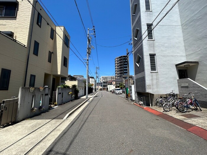 物件外観写真6　(周辺環境)