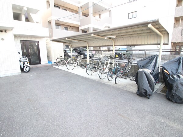 駐輪場
