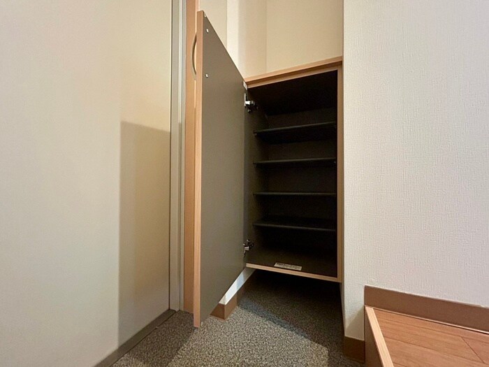 物件内観写真17　(靴箱)
