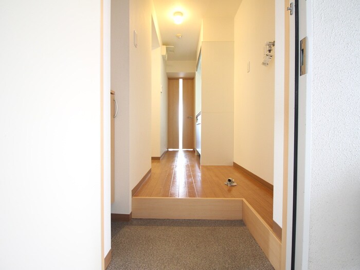 物件内観写真20　(玄関)