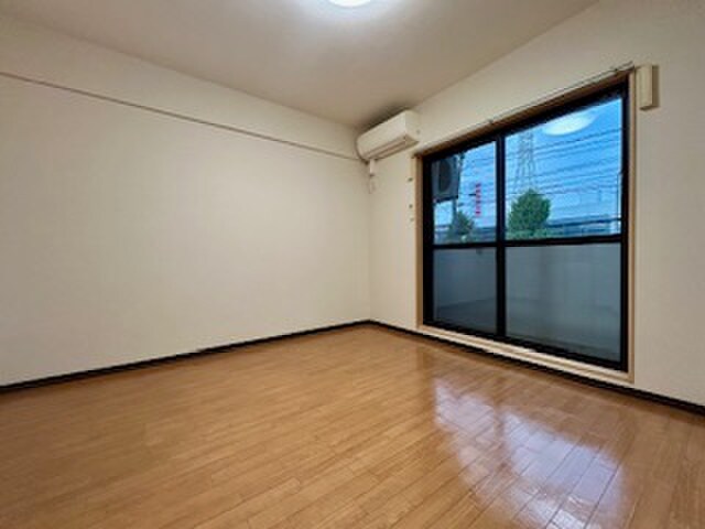 物件内観写真21　(居室)
