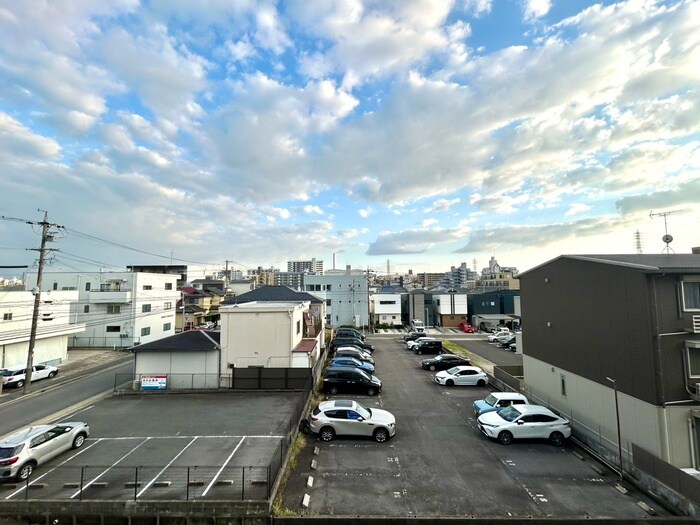 物件内観写真22　(室内からの展望)