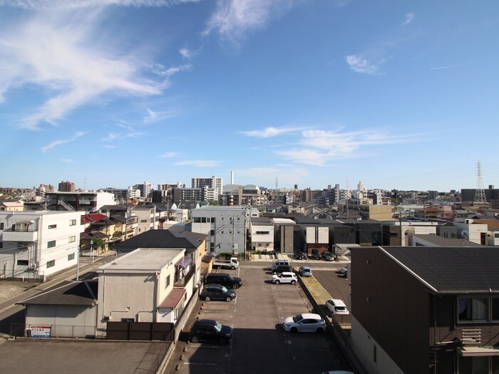 物件内観写真22　(室内からの展望)