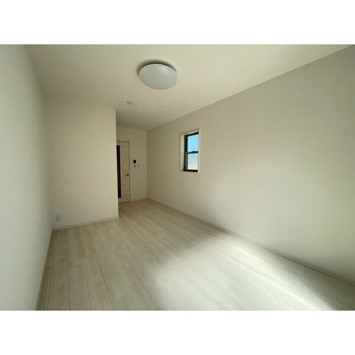 物件内観写真6　(居室)