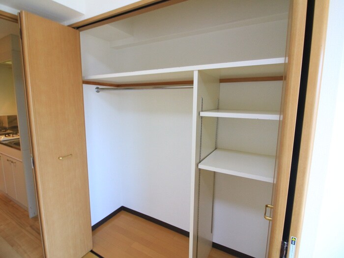 物件内観写真9　(収納)