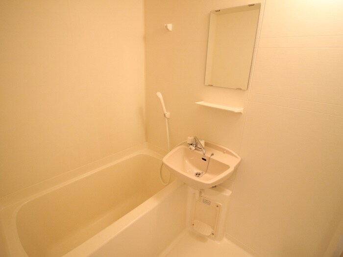 物件内観写真12　(バス／シャワールーム等)