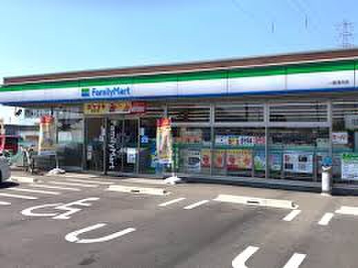 ファミリーマート一宮浅井店