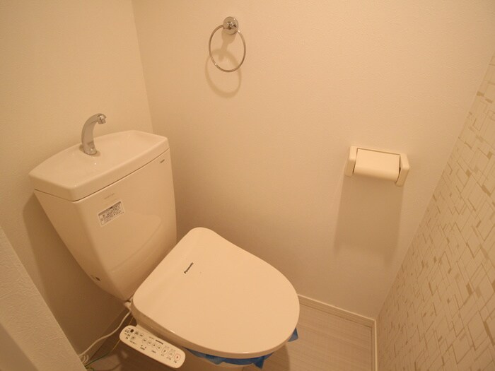 物件内観写真15　(トイレ)