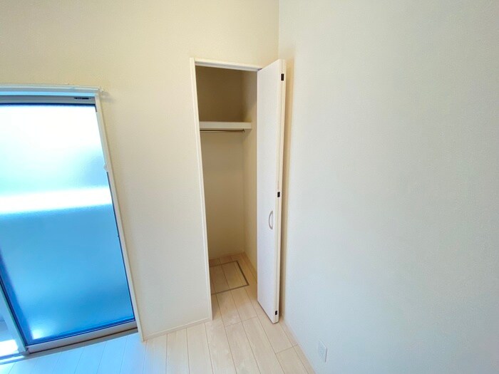 物件内観写真12　(収納)