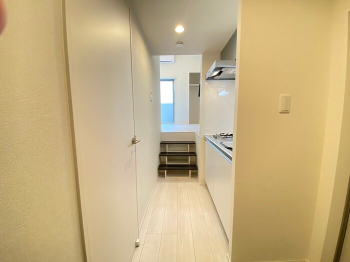 物件内観写真18　(廊下)