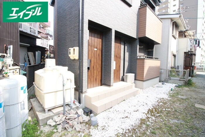 物件外観写真3　(駐輪場)