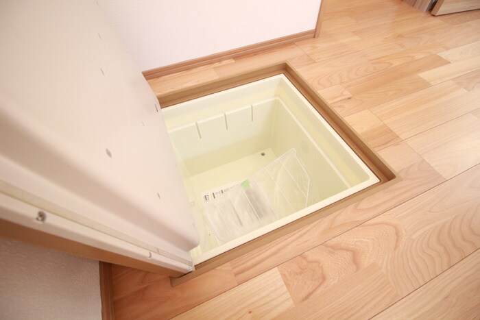 物件内観写真14　(廊下)