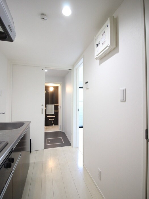 物件内観写真18　(玄関)