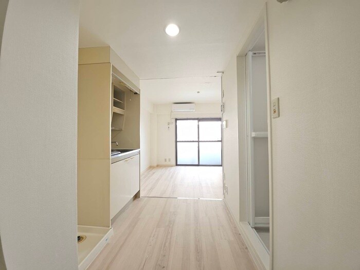 物件内観写真17　(廊下)