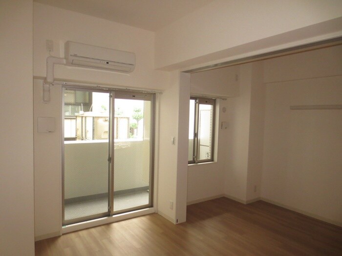 物件内観写真7　(居室)