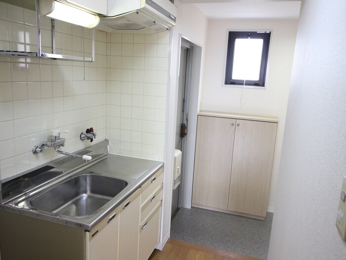 物件内観写真14　(廊下)