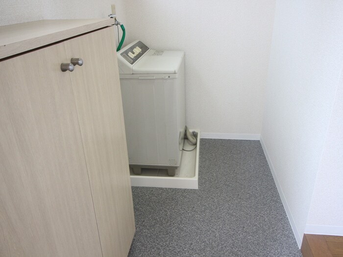 物件内観写真15　(玄関)