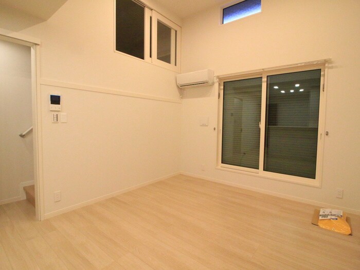 エクセル・フラッツ浅間の居室