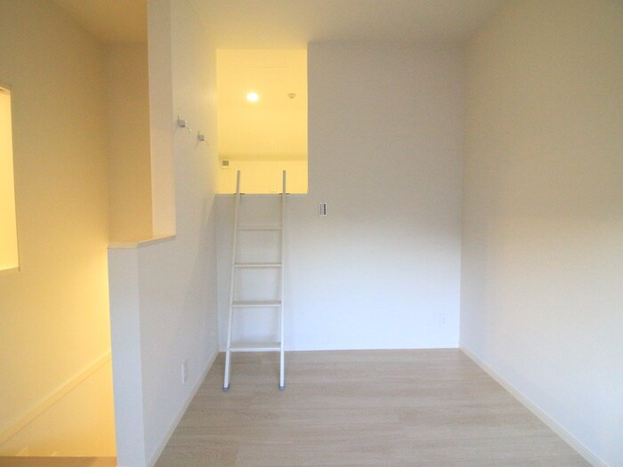 エクセル・フラッツ浅間の居室