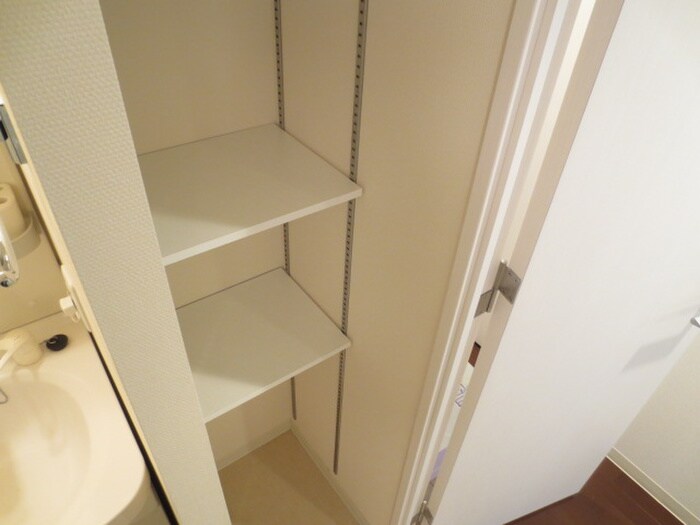 物件内観写真9　(収納)
