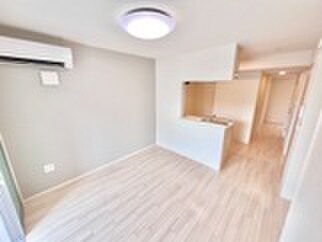 物件内観写真5　(居室)