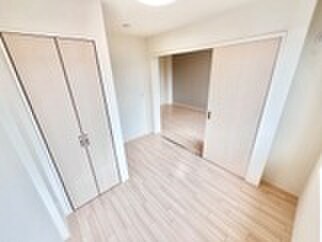 物件内観写真7　(居室)