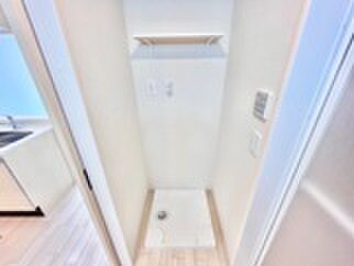 物件内観写真11　(洗濯機置場)