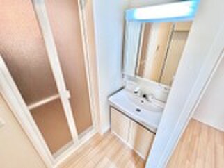 物件内観写真11　(洗面)