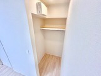 物件内観写真12　(収納)