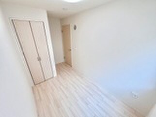 物件内観写真15　(居室)