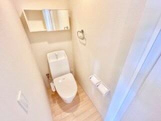 物件内観写真16　(トイレ)