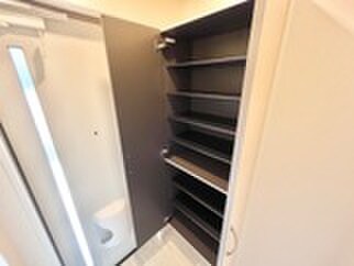 物件内観写真20　(靴箱)