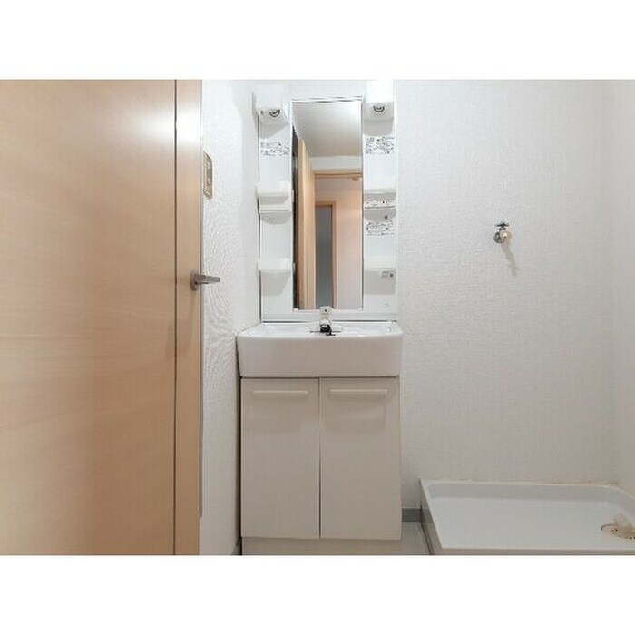 物件内観写真8　(洗面)