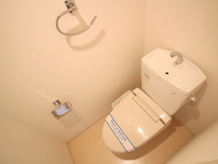 物件内観写真9　(トイレ)