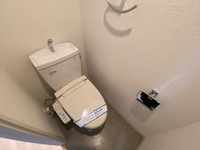 物件内観写真11　(トイレ)