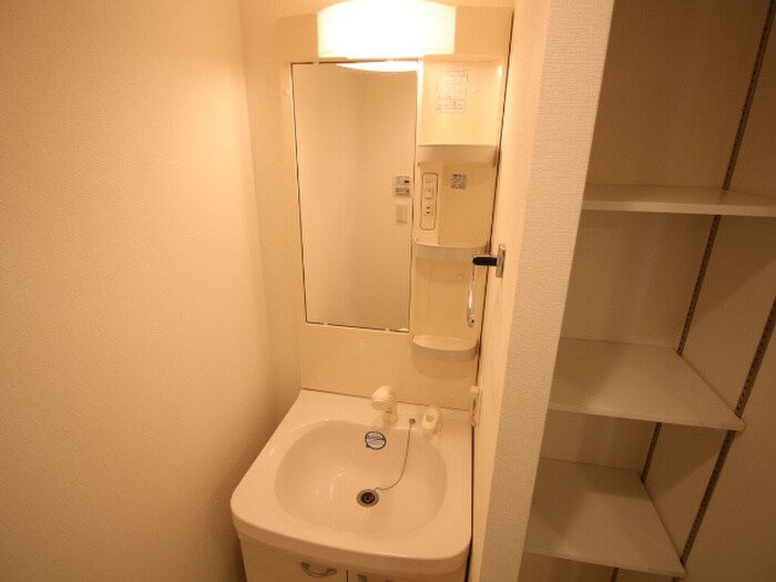 物件内観写真11　(洗面)