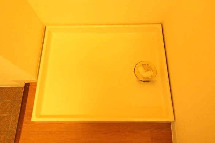 物件内観写真15　(洗濯機置場)