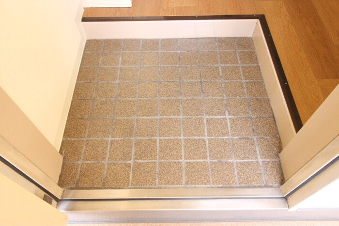 物件内観写真18　(玄関)