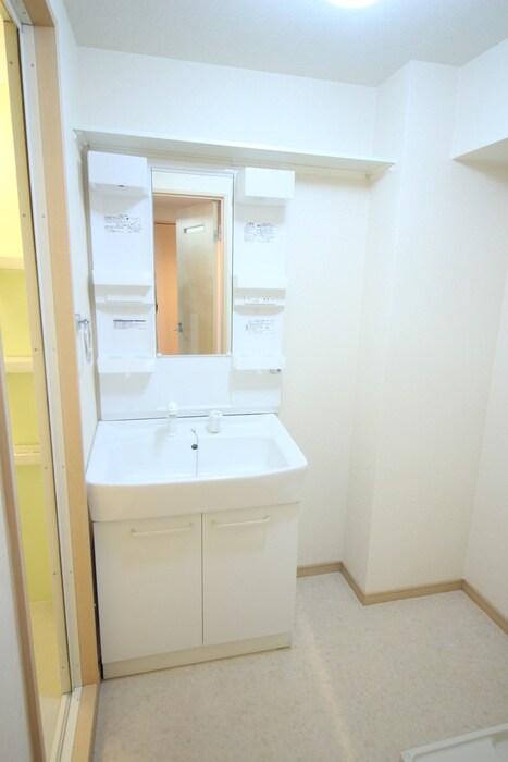 物件内観写真9　(洗面)