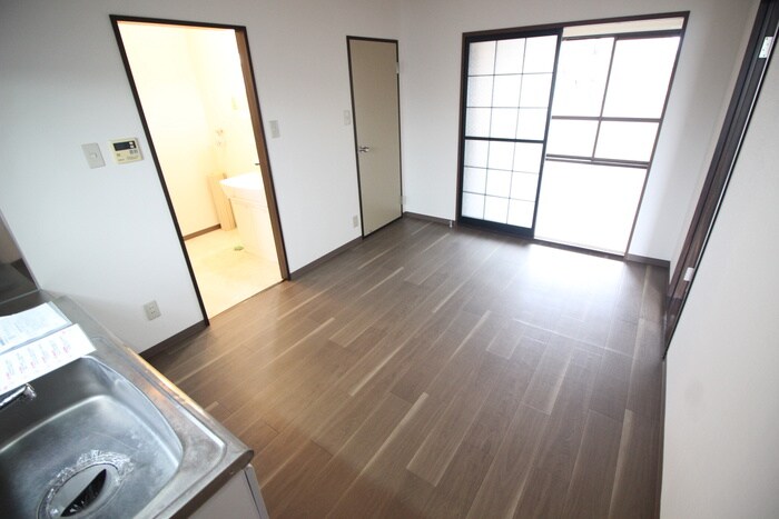 物件内観写真7　(居室)