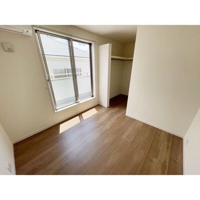 物件内観写真6　(居室)