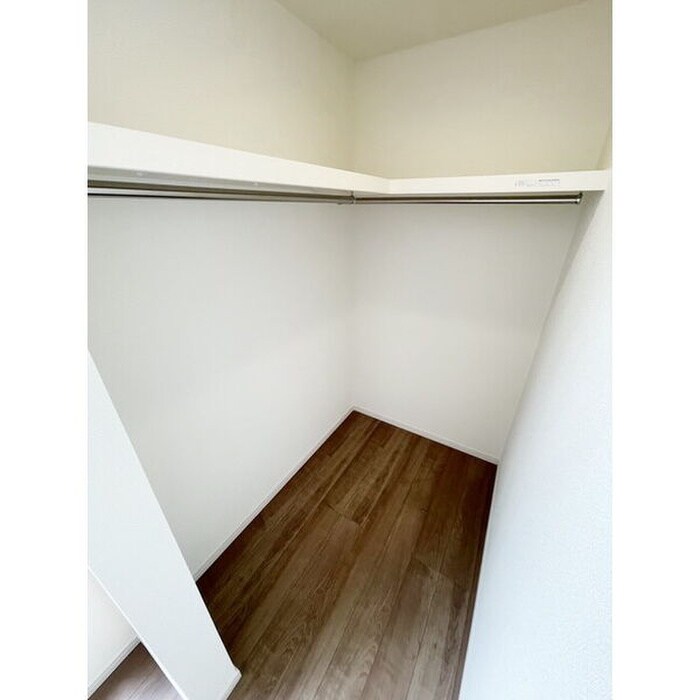 物件内観写真12　(収納)