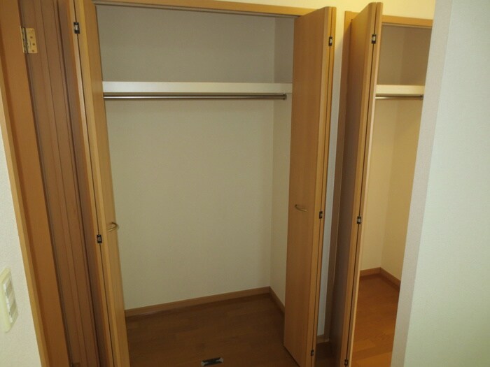 物件内観写真18　(収納)