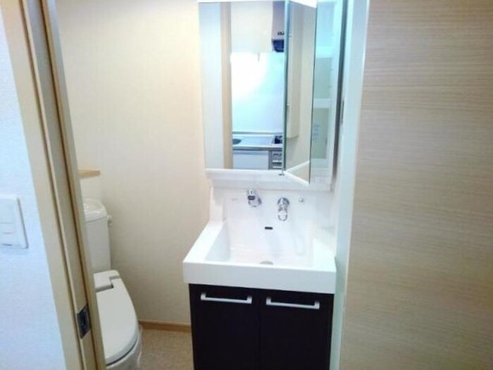 物件内観写真10　(洗面)