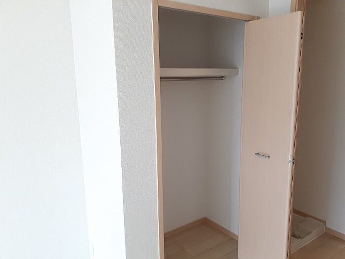 物件内観写真13　(収納)
