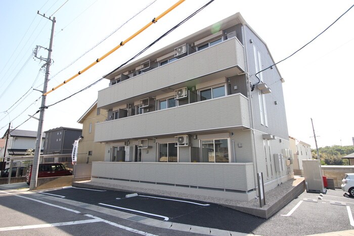 物件外観写真1　(外観写真)