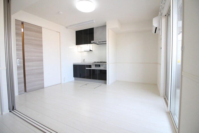 物件内観写真9　(居室)