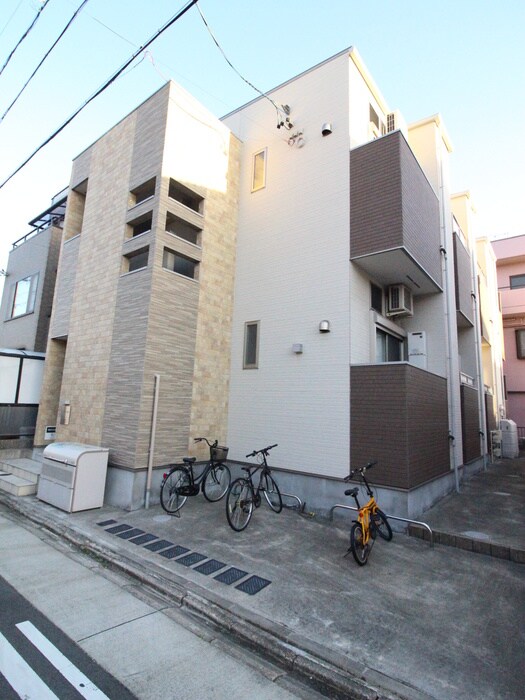 物件外観写真2　(外観写真)