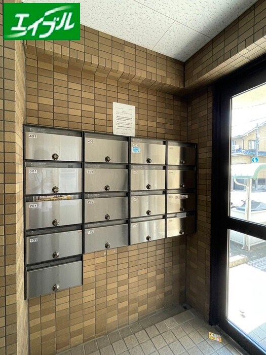 物件外観写真6　(建物設備)