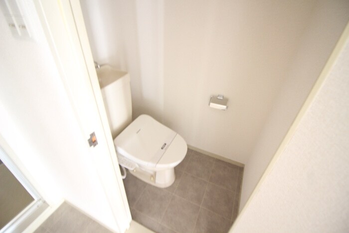 物件内観写真10　(トイレ)